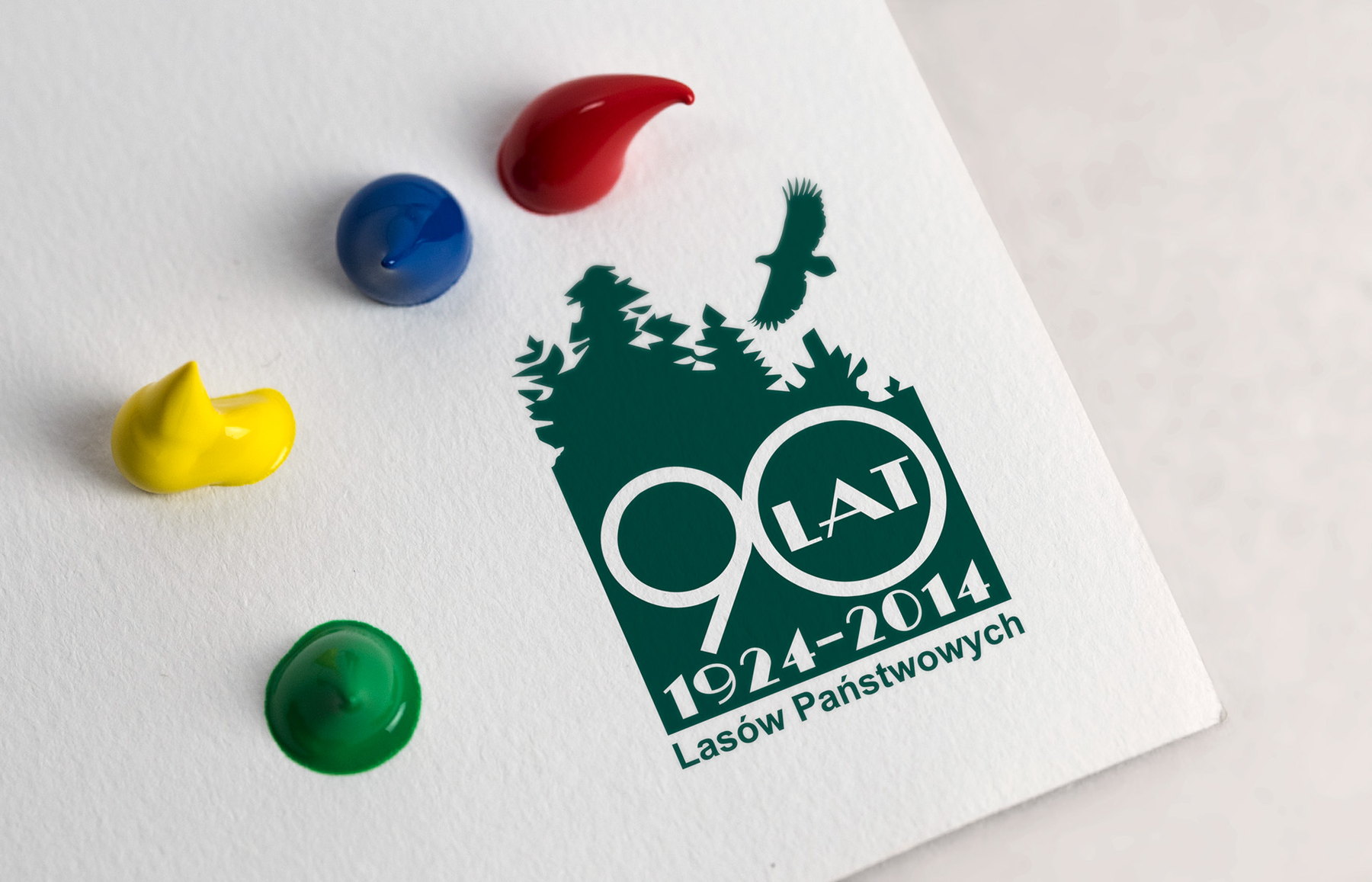 Znak 90 lat Lasów Państwowych